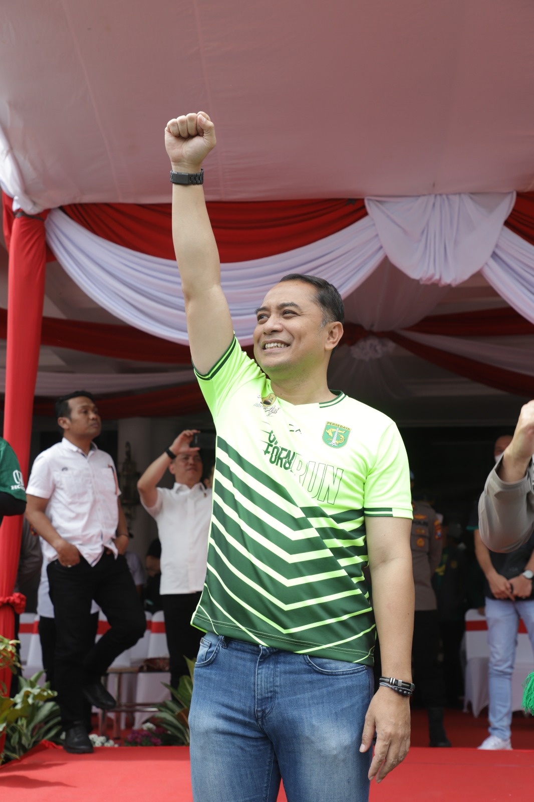 Wali Kota Eri Lecut Semangat Peselam Surabaya di Kejuaraan Tingkat Nasional OWF dan OBA