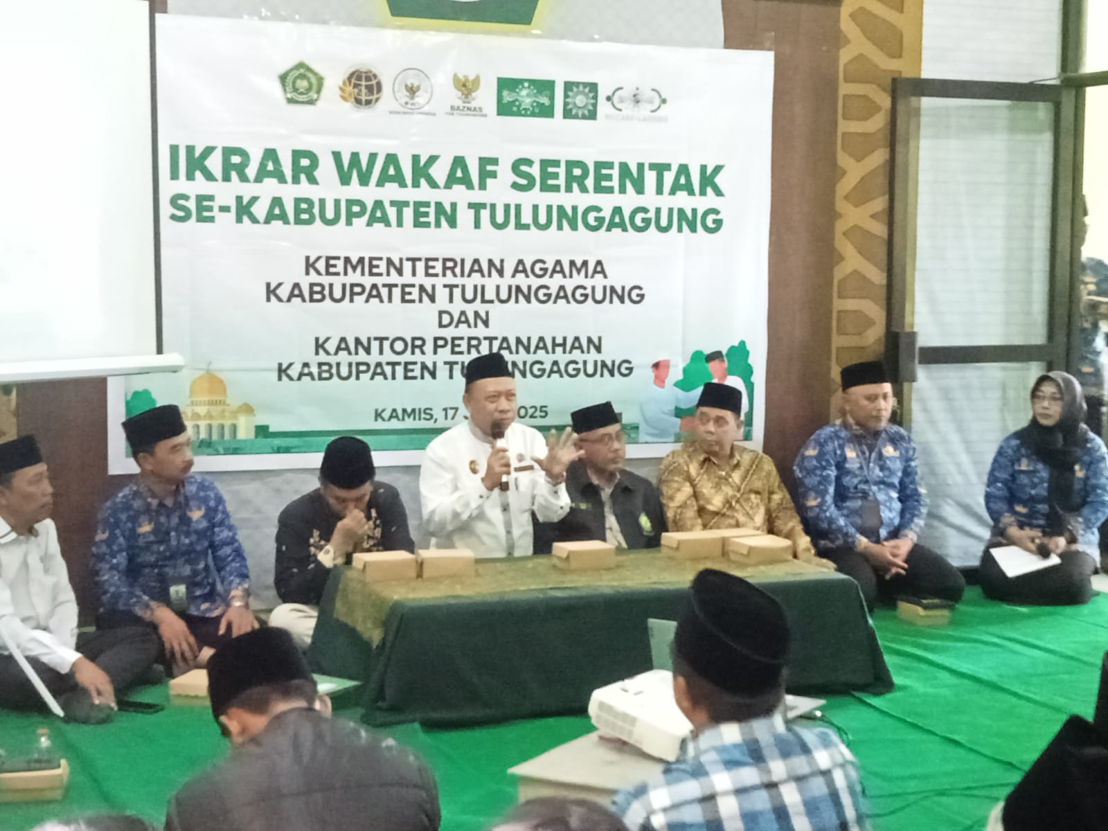 Kantah ATR/BPN Tulungagung Gandeng Kemenag Gelar Ikrar Wakaf Serentak