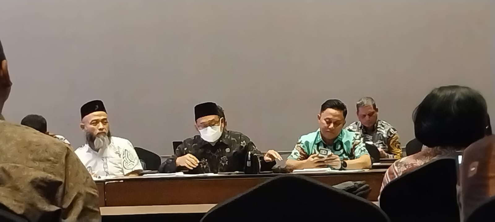 Komisi C Matangkan Raperda BUMD, Hadirkan Biro Hukum Pemprov Jawa Timur