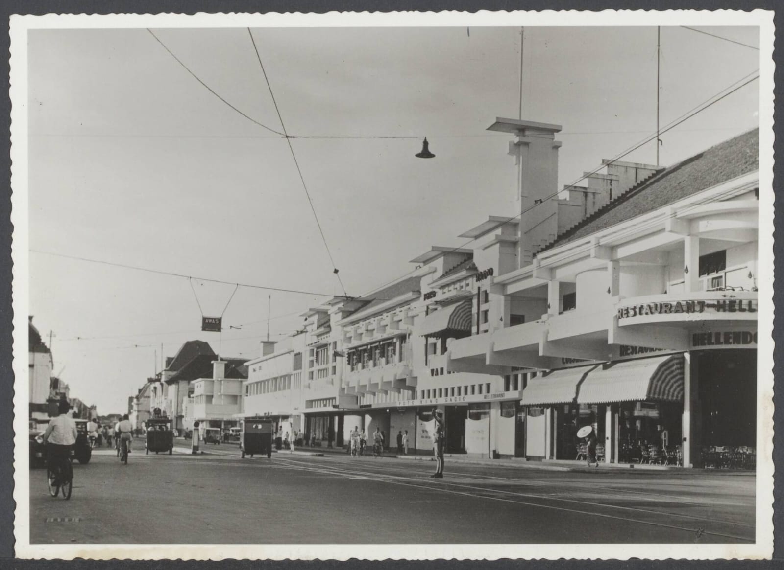 Peran Shopping Mall dalam Transformasi Ekonomi Kota Surabaya