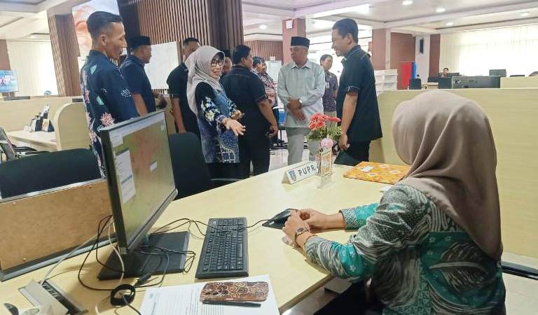 Komisi A DPRD Kabupaten Jombang Sidak Pelayanan di MPP