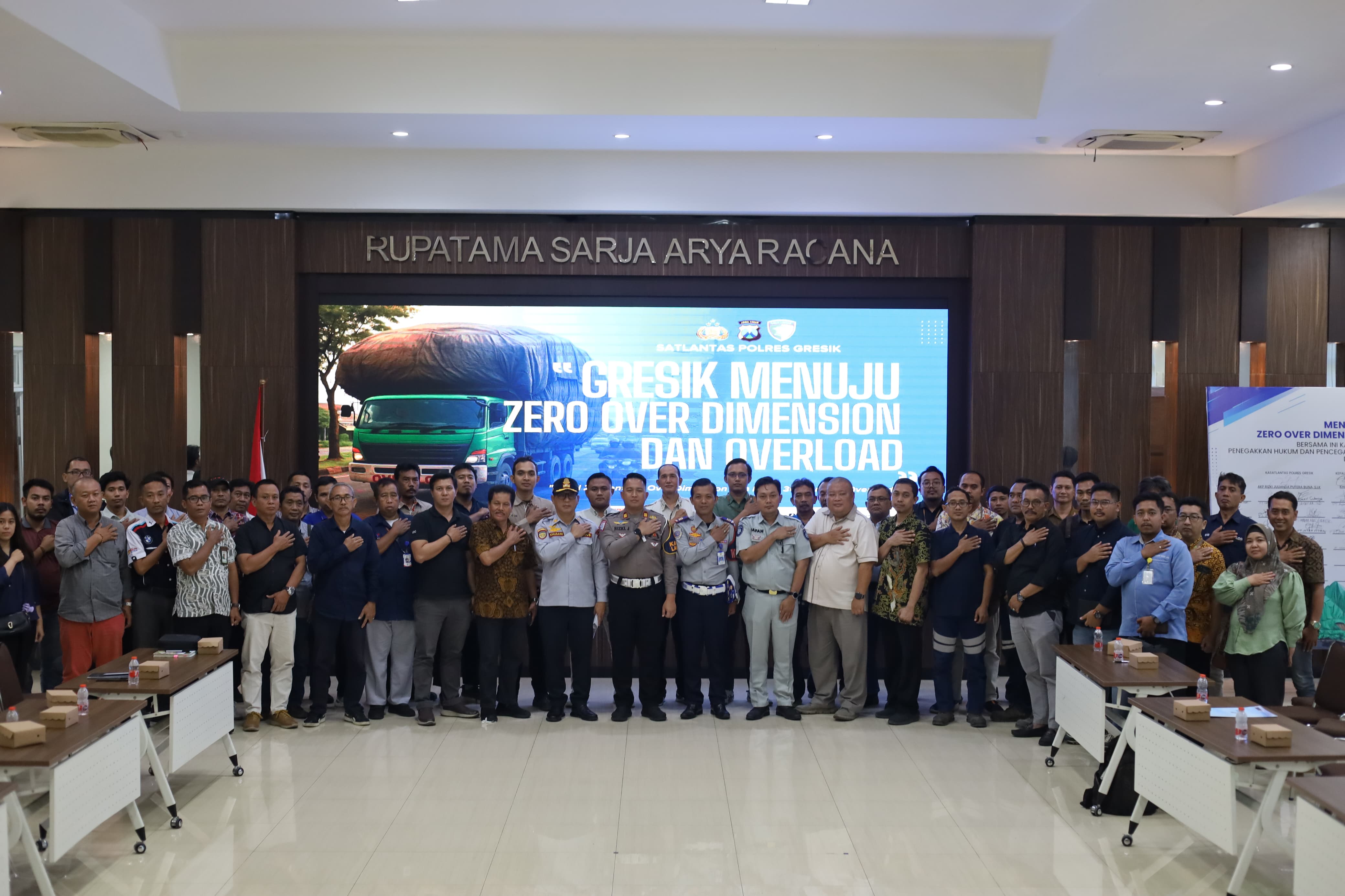 Gresik Bergerak Menuju Jalan yang Lebih Aman, Deklarasi Zero ODOL Digaungkan