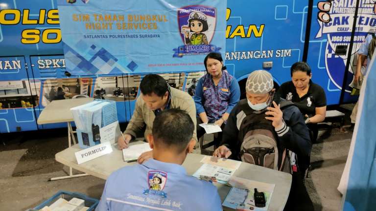 Layanan Simanis Disambut Baik Warga Surabaya, Ratusan Pemohon Manfaatkan Program Ini