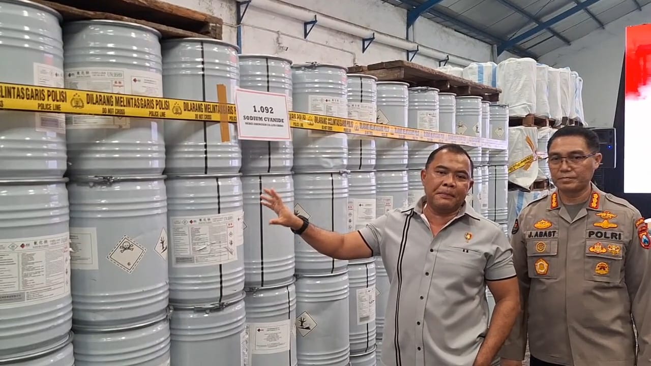 Sita 6 Ribu Drum Sianida di Surabaya dan Gempol, Bareskrim Polri Tetapkan Direktur PT SHC Jadi Tersangka