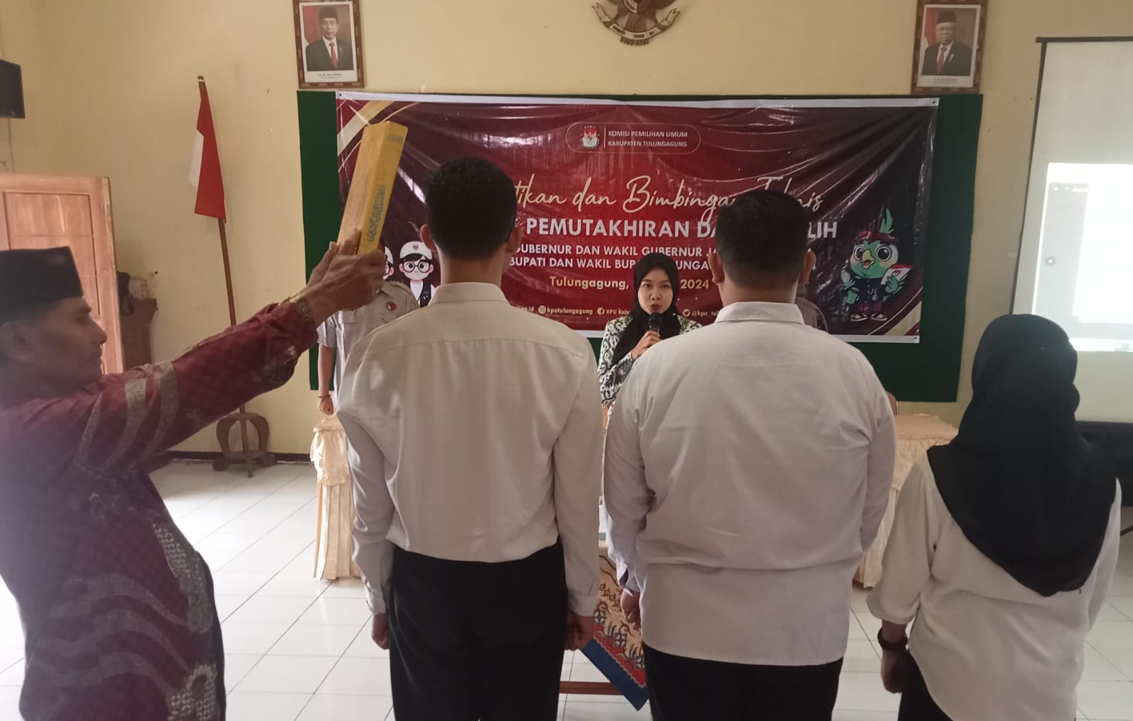 Hari Pertama Bekerja, 36.000 Data Potensial Pemilih Pilkada 2024 di Tulungagung Sudah Tercoklit