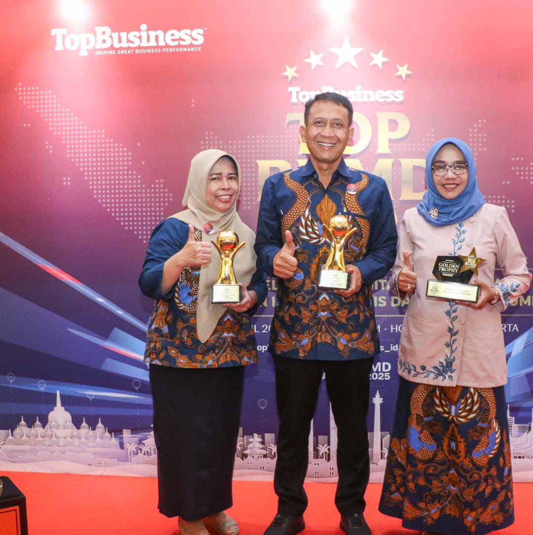 PD BPR Bank Daerah Bojonegoro Raih Penghargaan TOP BUMD Awards 2025 BPR Bintang 5