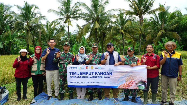 Serapan Beras Bulog Jatim Tembus 100 Ribu Ton, Lampaui Target Bulanan