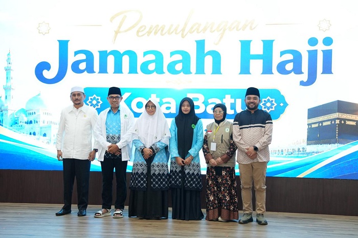 Wali Kota Batu dan 220 Jemaah Haji Kembali Selamat dari Tanah Suci