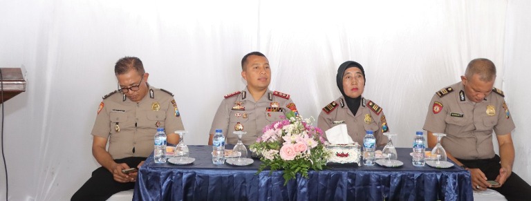 Kunker di Polsek Papar, Kapolres Kediri Tekankan Pelayanan dan Peran Bhabinkamtibmas