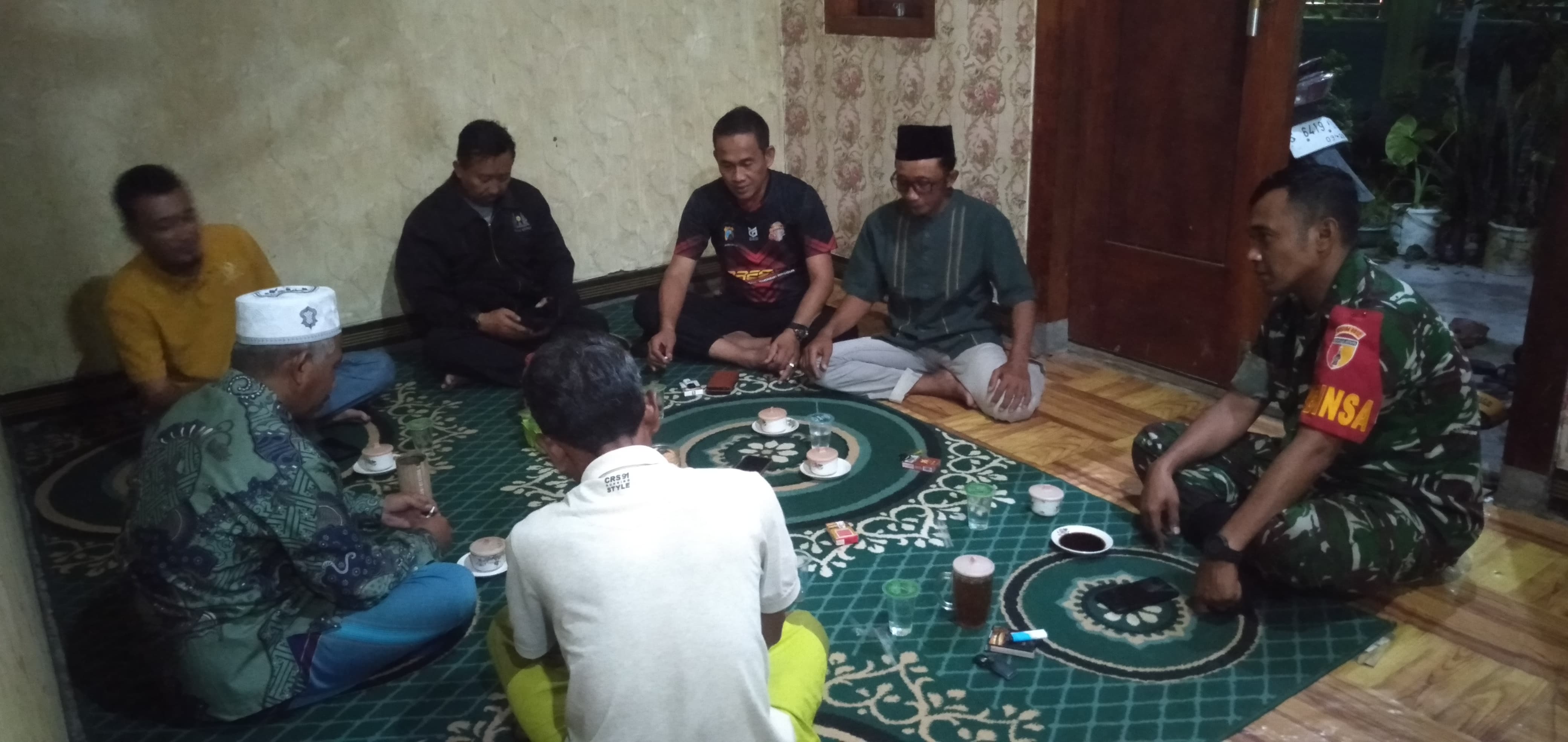 Pembangunan Cungkup Makam Tuai Pro Kontra, Forkopimcam Turi Lakukan Silaturahmi ke Mantan Kades di Lamongan