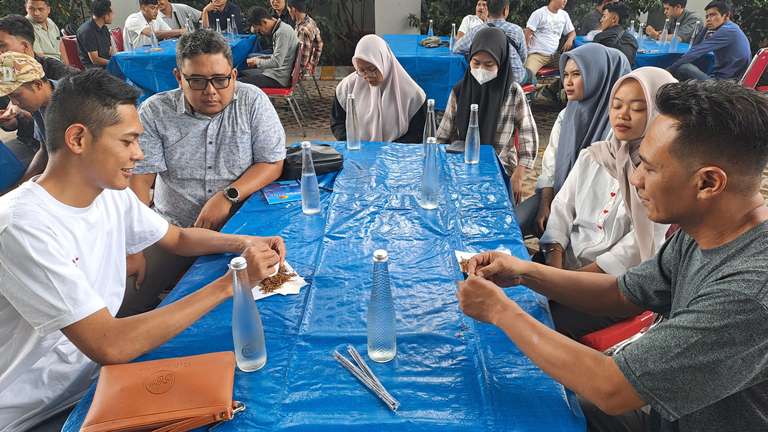 Tekan Biaya Produksi Rokok, Disperindag Kabupaten Malang Gelar Pelatihan Grading dan Blending pada IHT 