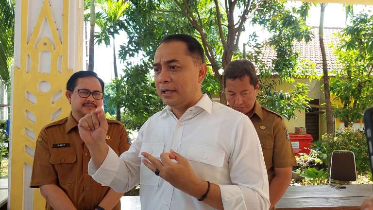 Wali Kota Eri Cahyadi Tegaskan RT/RW dan LPMK Dilarang Pungut Biaya Adminduk