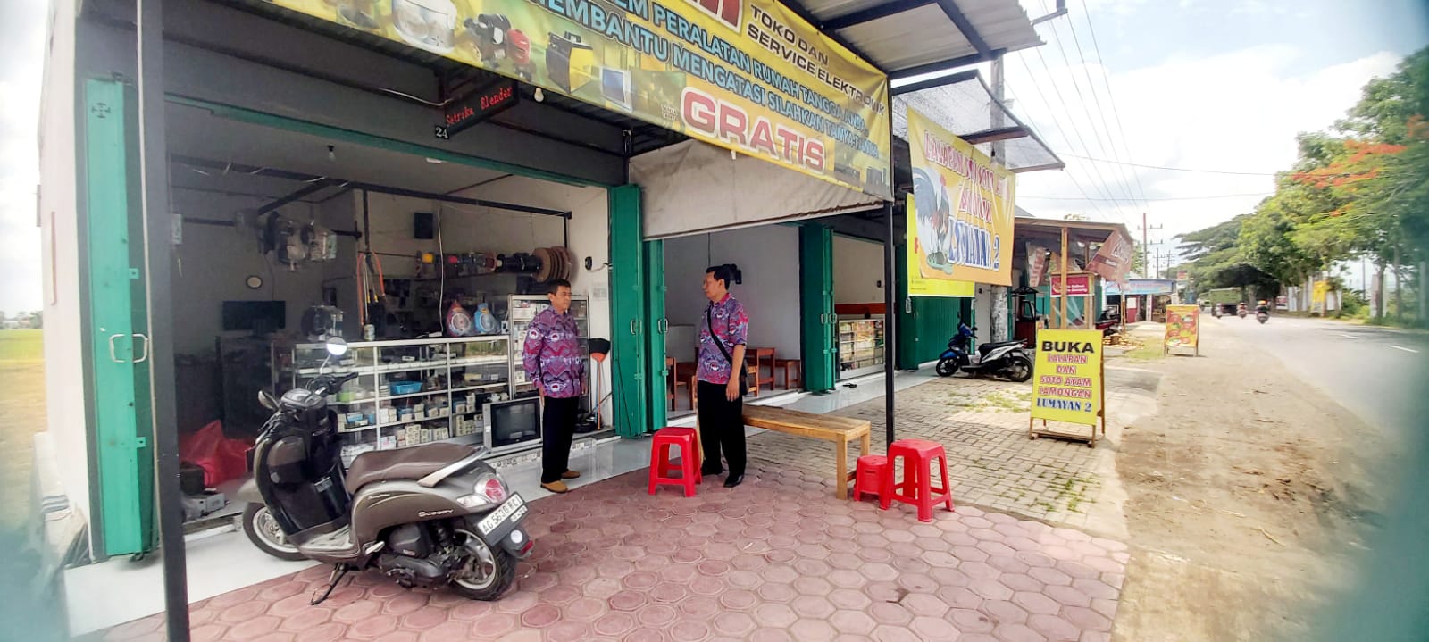 Dorong Peningkatan PAD dan Ekonomi Masyarakat, Pemdes Bungur Bangun Puluhan Kios Toko