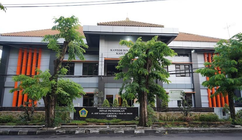 Dispendik Gresik Imbau Sekolah Tak Berwisata ke Luar Kota, Pelanggar Bakal Disanksi