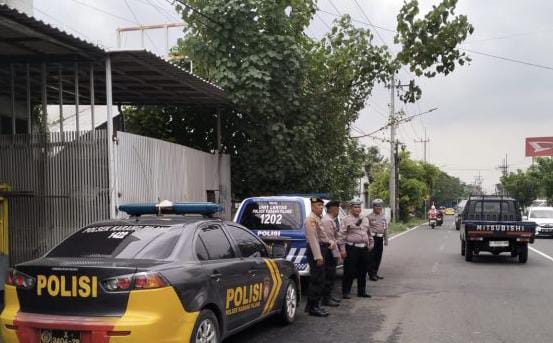 Patroli Strong Point Polsek Karangpilang Cegah dan Tangkap Pelaku Kejahatan