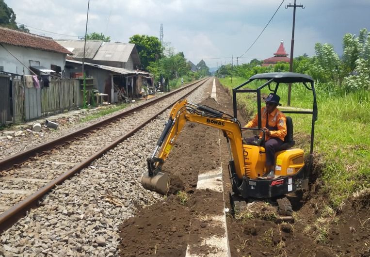 Antisipasi Bencana Hidrometeorologi, Ini yang Dilakukan KAI Daop 9 Jember