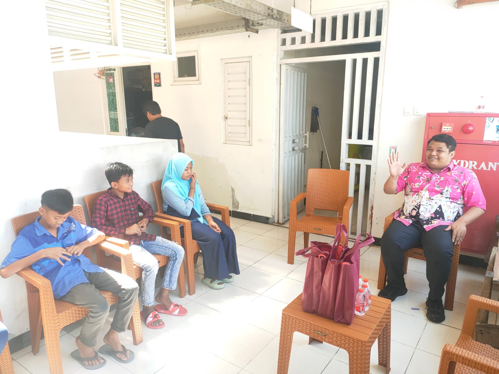 PDIP Surabaya Perhatikan Pendidikan Warga Eks Kampung 1001 Malam