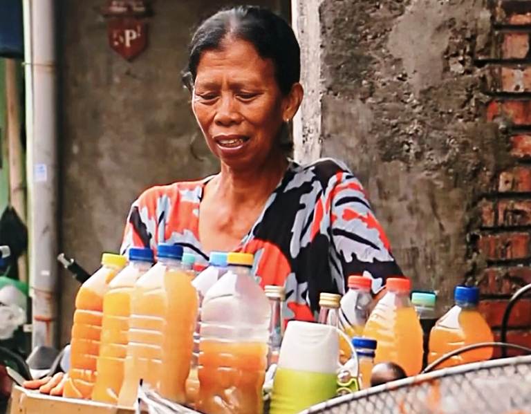 Asal Muasal Kampung Jamu Kedurus dan Peran Perantau Jawa Tengah di Surabaya