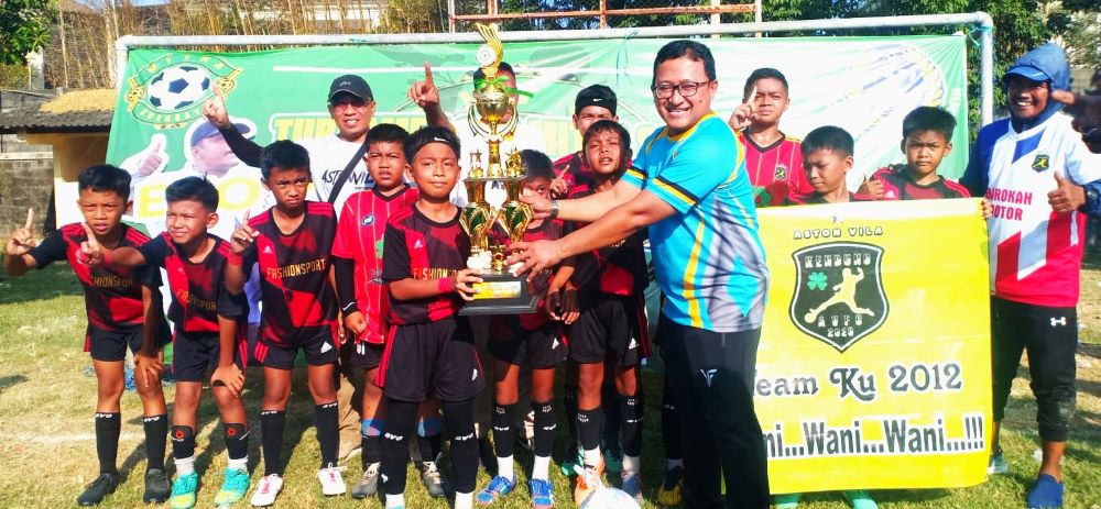 Mitra Surabaya dan Aston Villa Juara di Turnamen Eko Prayogo Cup 2023