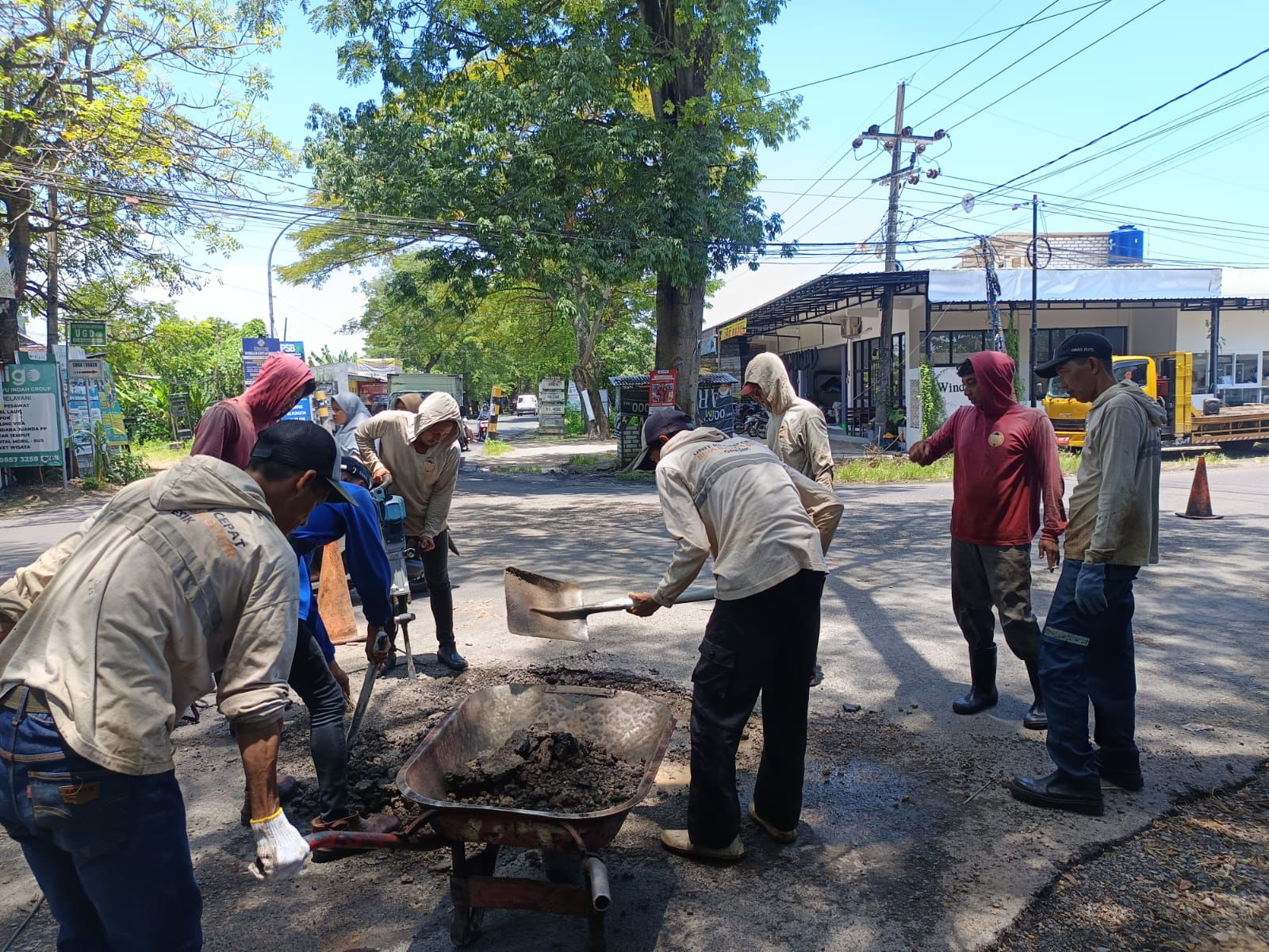 Posko Lebaran PUTR Gresik Perbaiki 12 Titik Jalan Rusak Selama Libur Idulfitri, Wilayah Selatan Terbanyak