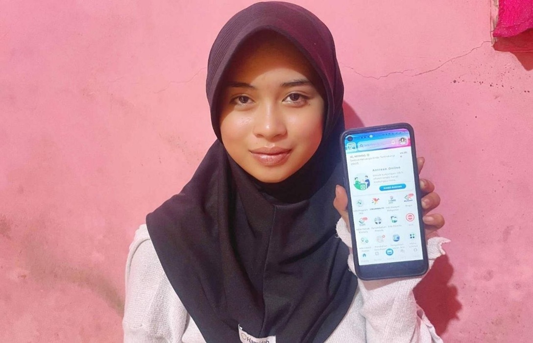 Manfaatkan Mobile JKN, Arinda Pastikan Akses Layanan Kesehatan Tetap Terjamin di Bojonegoro
