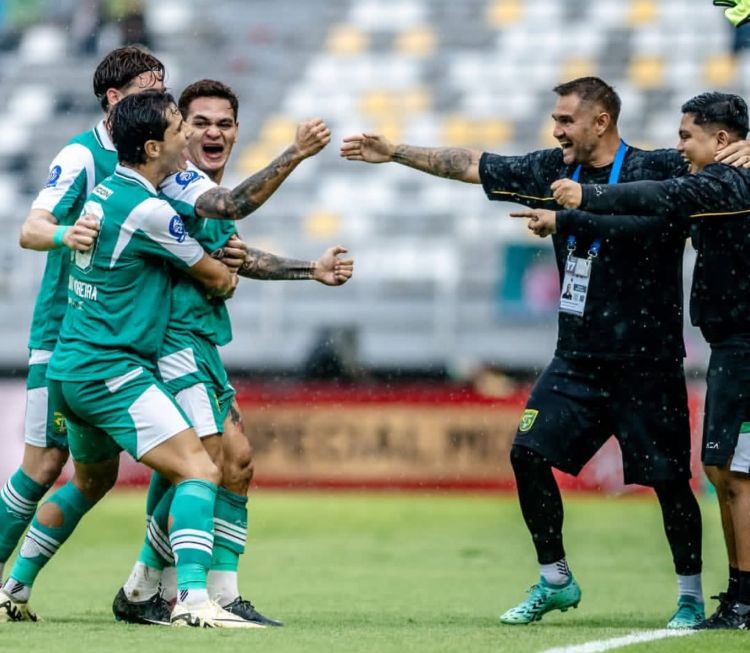 Debut Manis Bernardo Tavares, Bawa Persebaya Raih Kemenangan atas Malut United