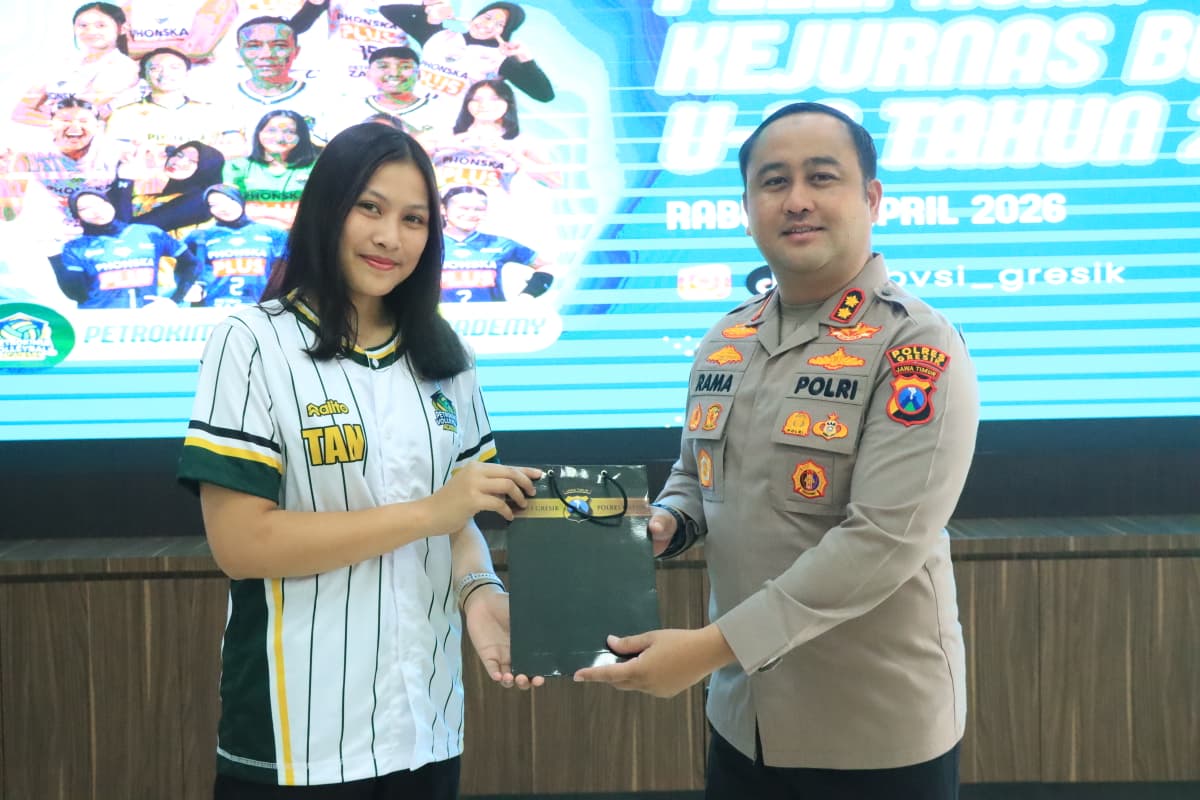 Kapolres Gresik Lepas Atlet PBVSI Gresik ke Kejurnas Bolavoli U-18 2026