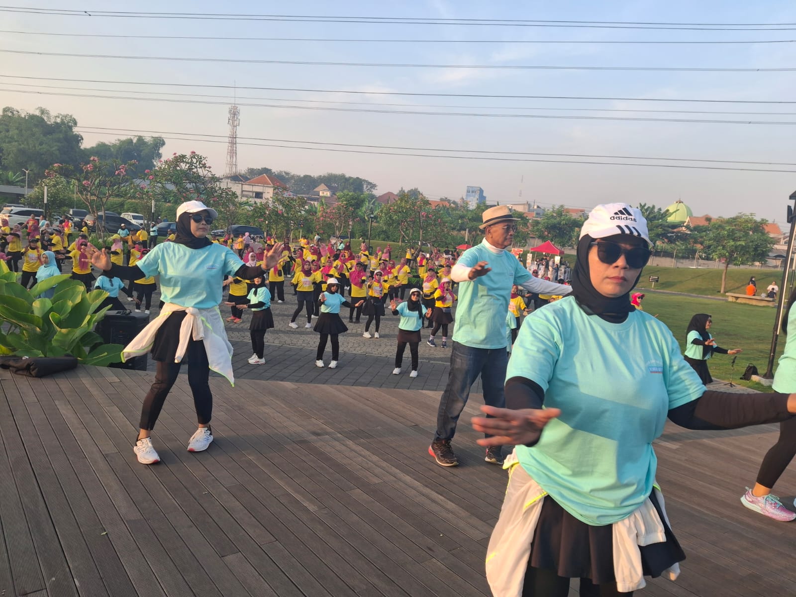 Komunitas Senam Dahlan Iskan Goyang Harvestory Park