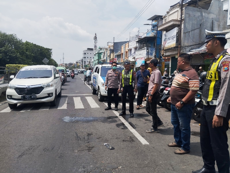 Polsek Semampir Perketat Penjagaan Kawasan Religi Ampel Surabaya