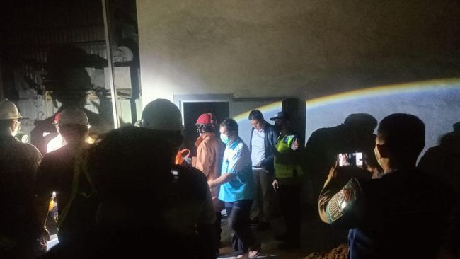 Pabrik Blesscon Lamongan Meledak: 1 Pekerja Tewas, 6 Luka Bakar