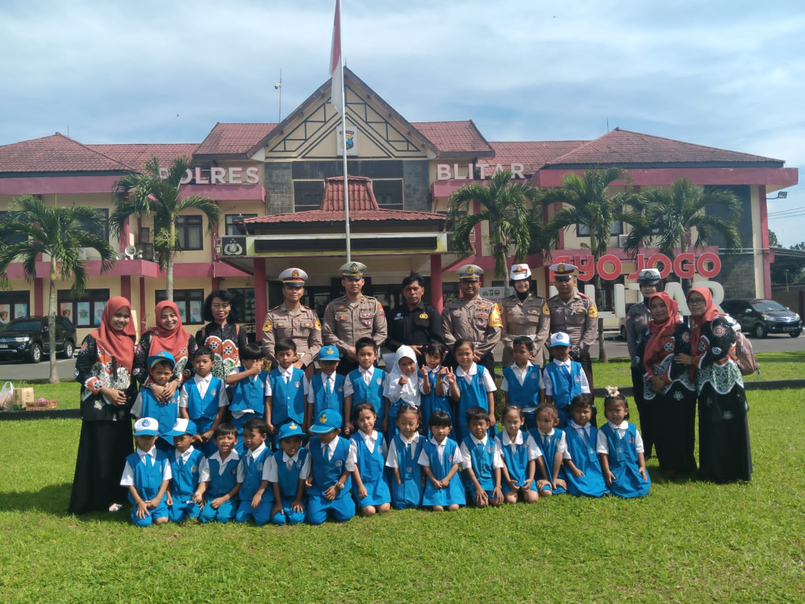 Polsanak Polres Blitar Terima Kunjungan Siswa Guna Memahami Tugas Kepolisian Lebih Dekat