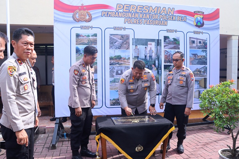 Kapolres Pasuruan Resmikan Kantor Polsek Gempol dan Aula Bhayangkari
