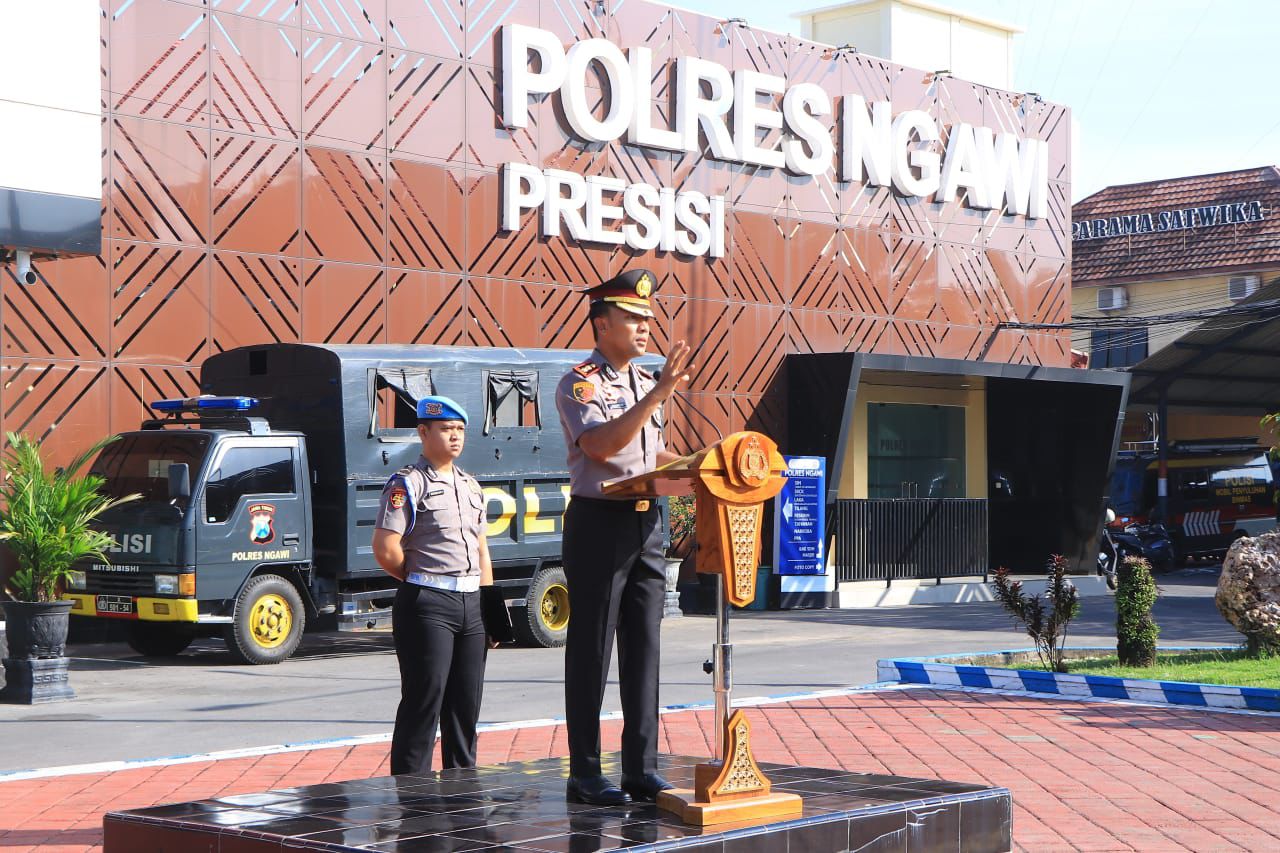 Pimpin Apel Pagi, Kapolres Ngawi Tekankan Disiplin dan Respons Cepat Aduan Masyarakat
