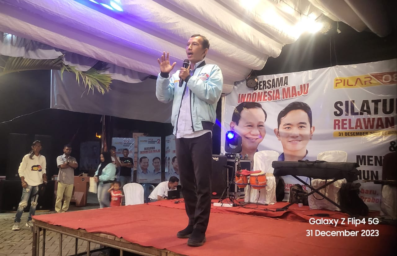 Raih Simpatik Akar Rumput, Pilar 08 Gencar Kampanye Prabowo-Gibran Malam Tahun Baru