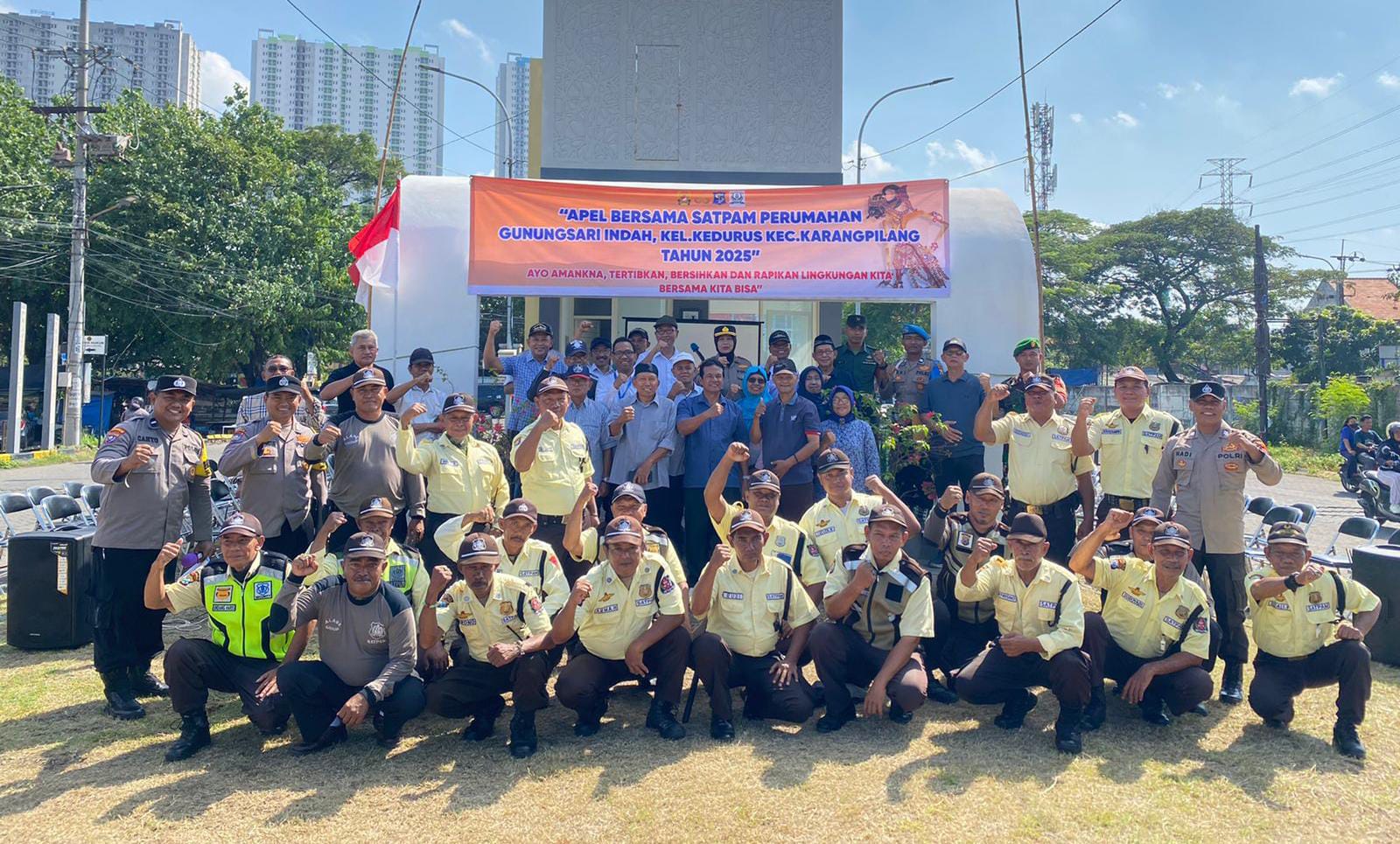 Tingkatkan Kewaspadaan, Polsek Karangpilang Ajak Security Perumahan Bersinergi Jaga Kamtibmas