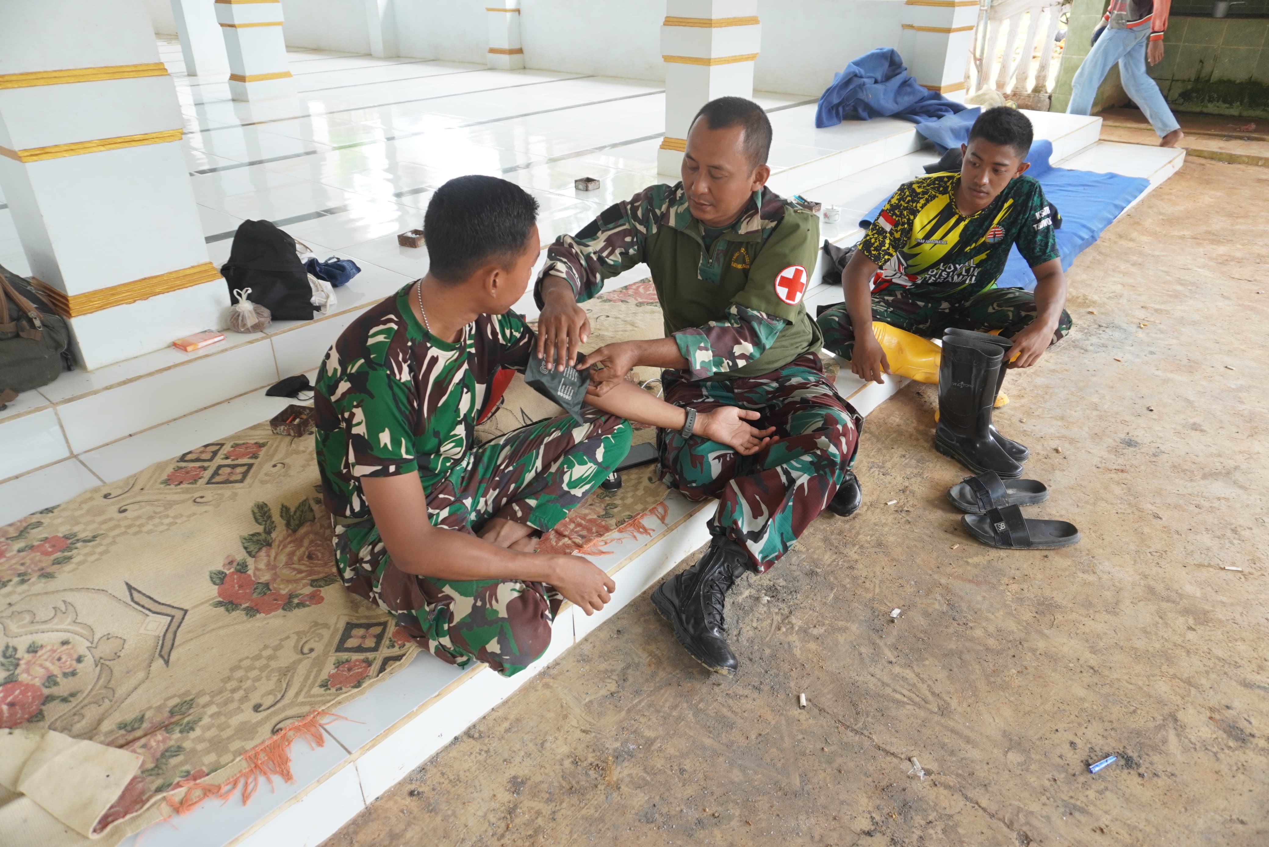 Di Lokasi Pembangunan, Satgas TMMD Jalani Pemeriksaan