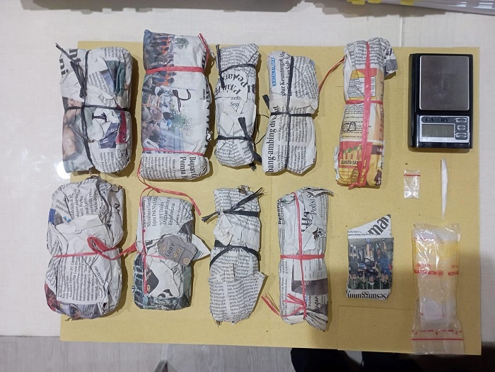 Tinggalkan Profesi Kurir Paket, Pria Surabaya Jadi Pengirim Ganja dan Sabu