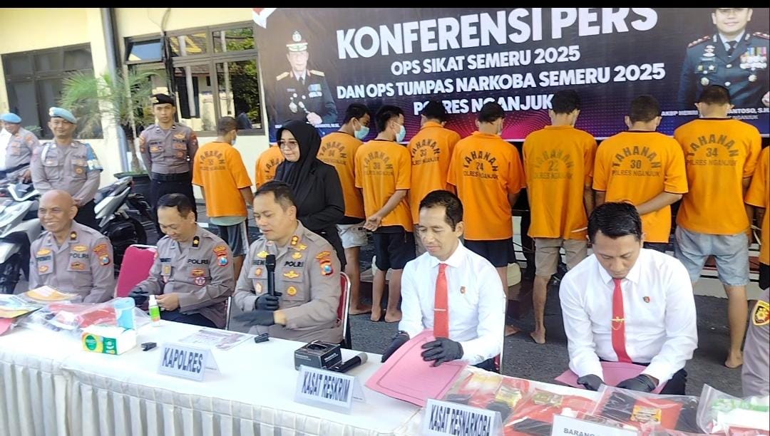 Polres Nganjuk Ungkap 21 Kasus Kriminal dan Amankan 16 Tersangka Selama Operasi Sikat Semeru 2025