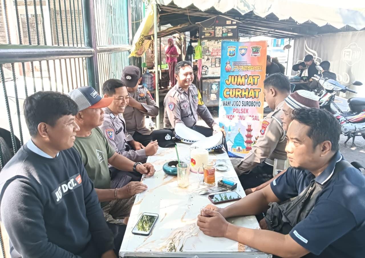 Polsek Sukomanunggal Gelar Jumat Curhat, Dengarkan Keluhan Warga di Warkop 57