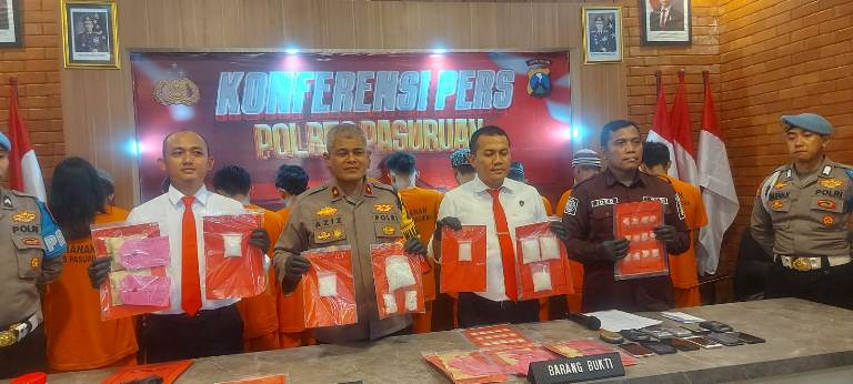 Satreskoba Polres Pasuruan Ringkus 27 Pelaku Selama Januari 2025: Sita 500 Gram Sabu, 1 Pelaku Perempuan