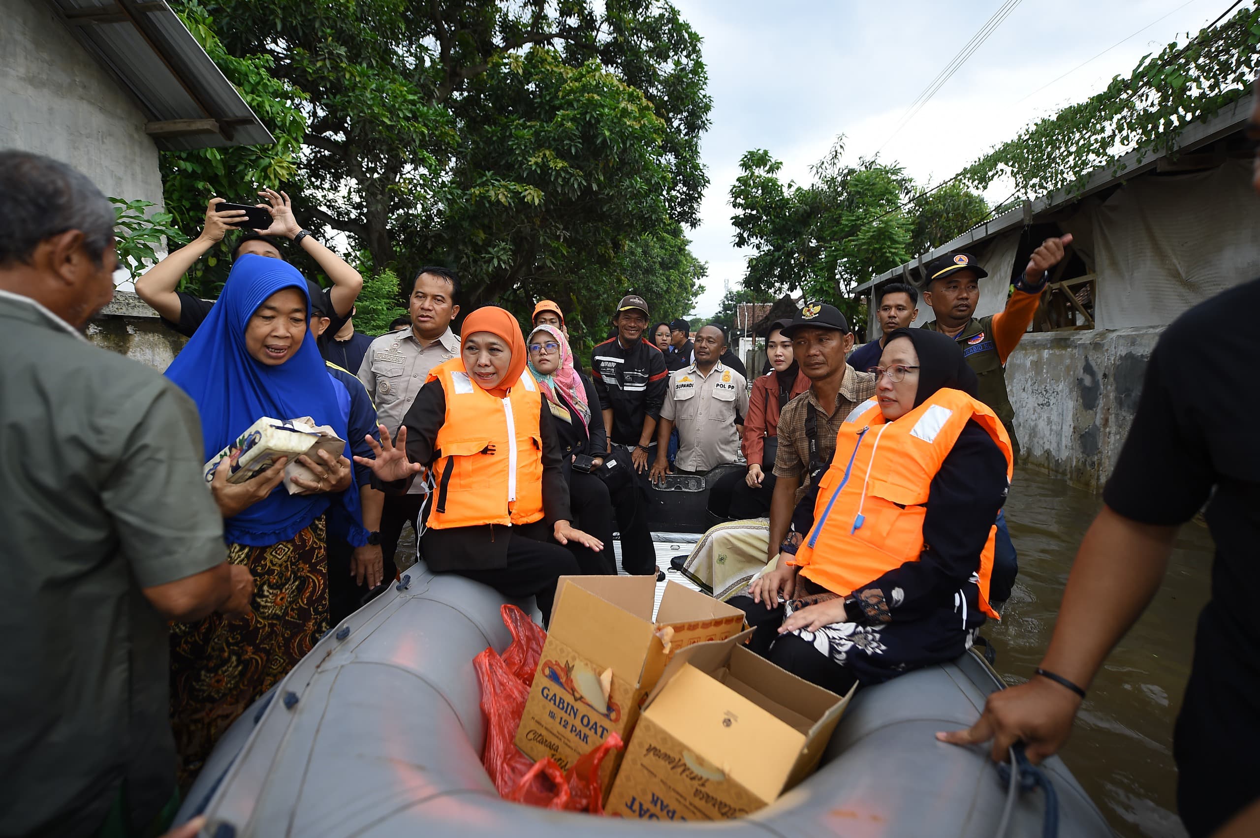 Khofifah Minta Pj Bupati Pasuruan Bersama Dinas SDA Datangkan Pompa Air dan Normalisasi Sungai Rejoso