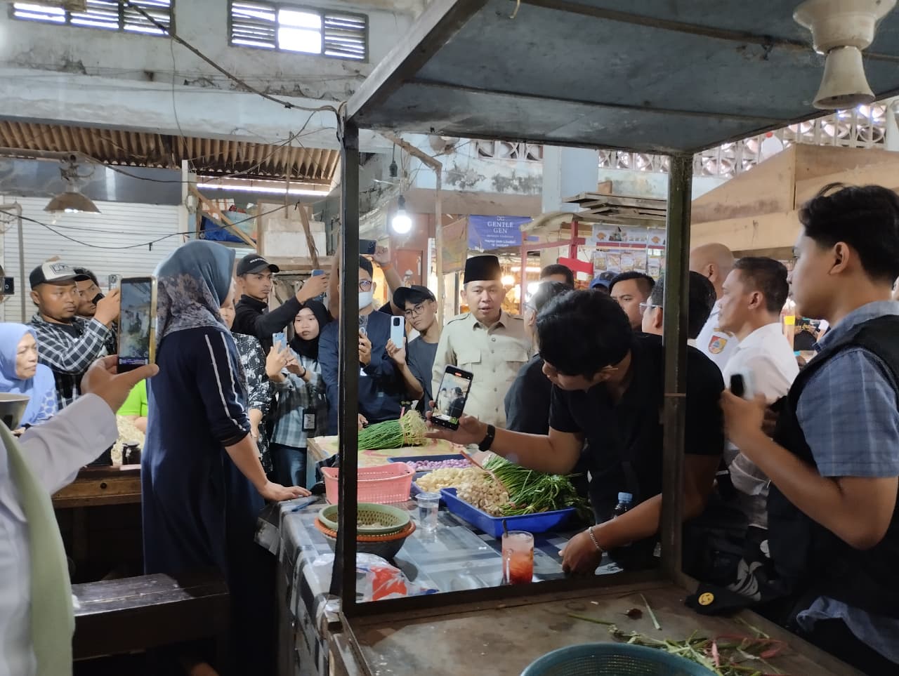Gus Fawait Serap Aspirasi Pedagang Pasar Tanjung Jember