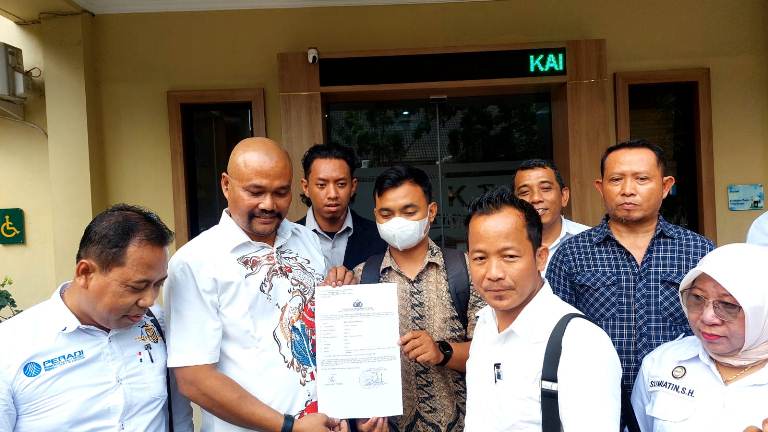 Perusahaan Penahan Ijazah Dilaporkan ke Polda Jatim, Seret Nama HRD