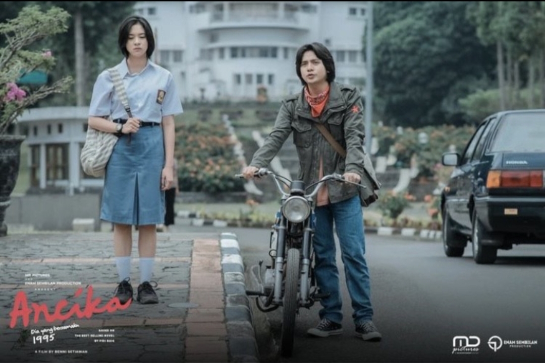 Penggemar Zee JKT48 Tidak Usah Khawatir! Film Ancika: Dia Yang Bersamaku 1995 Akan Tayang Di Netflix