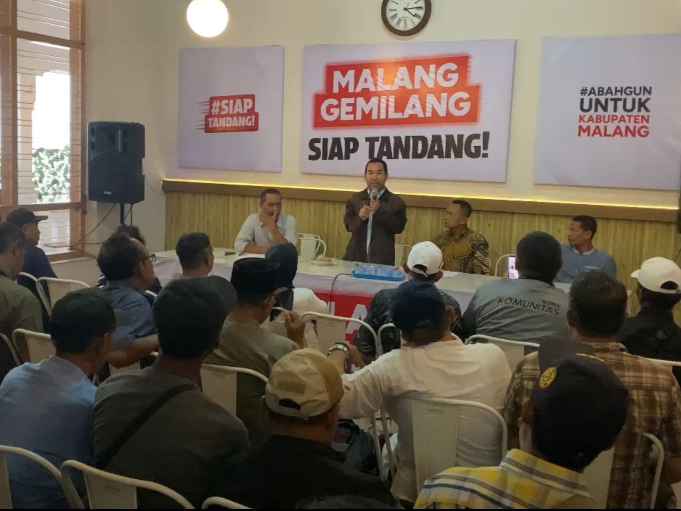 Mantan Bupati Malang Pimpin Deklarasi Relawan Dukung Paslon GUS