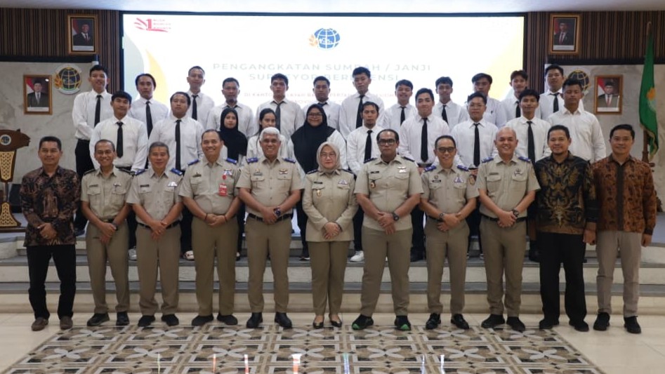 Percepat Pendaftaran Tanah, Kanwil BPN Jatim Lantik 22 Surveyor Berlisensi