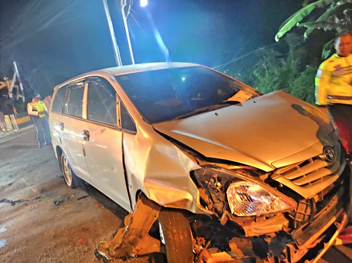 Tunggu KA Melintas, 3 Motor Diseruduk Kijang di Perlintasan Sukorejo Pasuruan