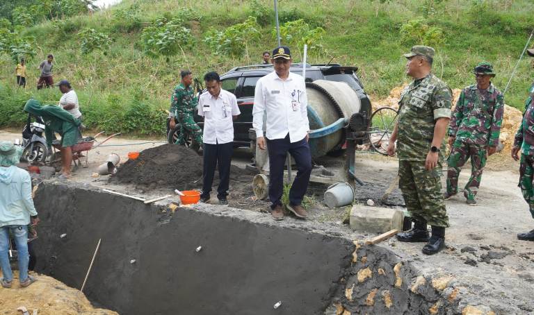 Dansatgas Tinjau TMMD 127 di Sumenep, Pastikan Progres Sesuai Target