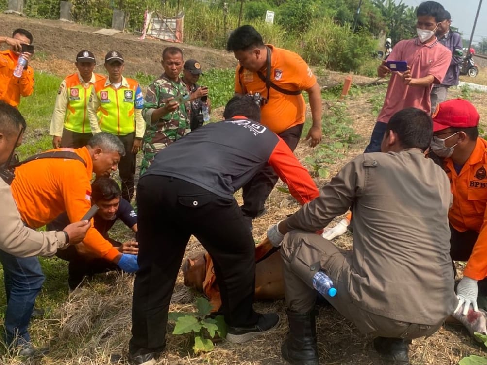 Pencari Burung Pakal Tewas Tersambar Kereta Api