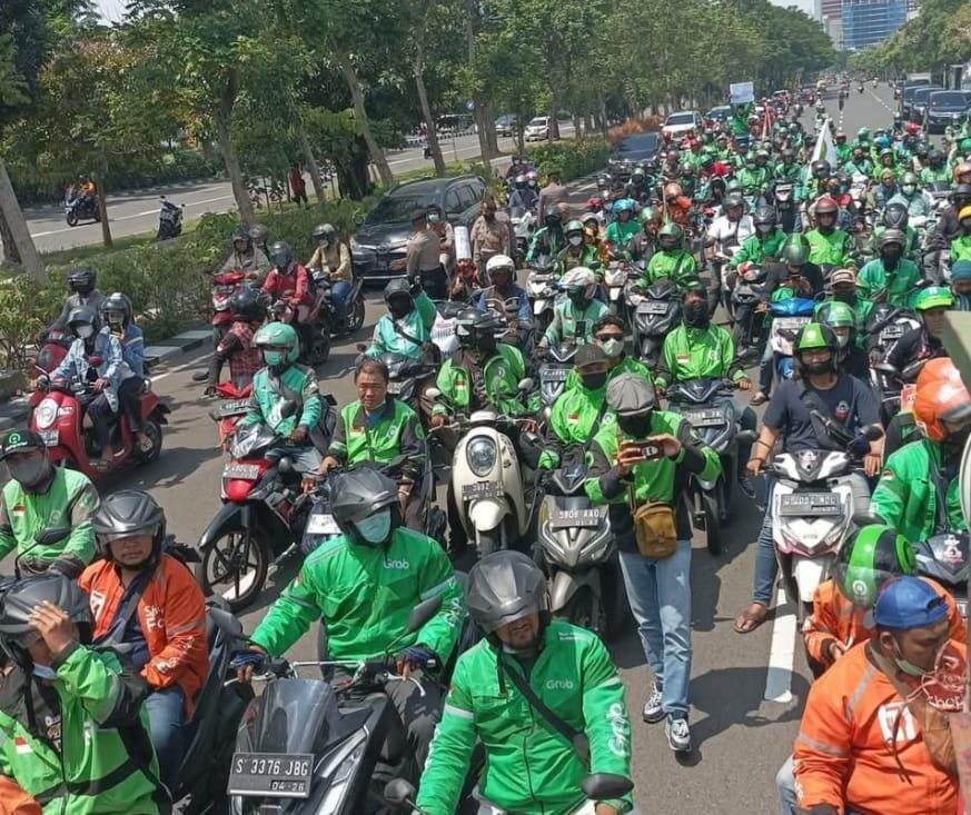 Asosiasi Driver Ojol Jatim Pastikan Tidak Ikut Demo 3 September di Surabaya